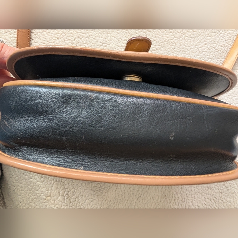 Celine Black and Tan Leather Crossbody Bag - Picture 4 of 16